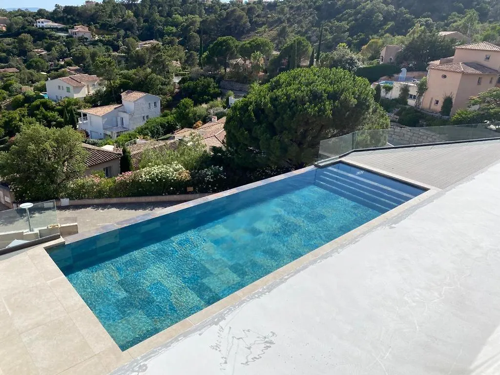 Villa Vue Mer « Golf St Tropez » Les Issambres France