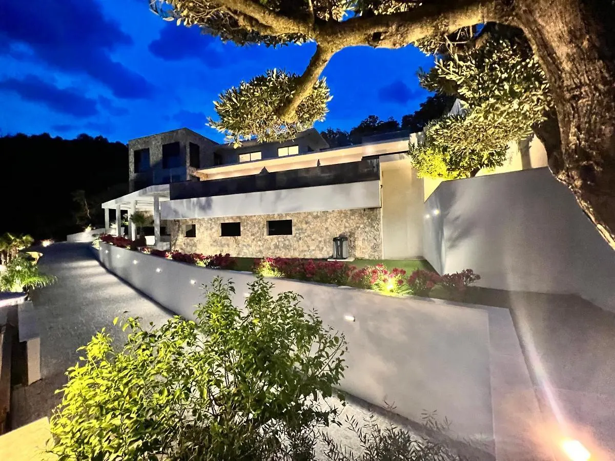 Villa Vue Mer « Golf St Tropez » Les Issambres 0*,  France